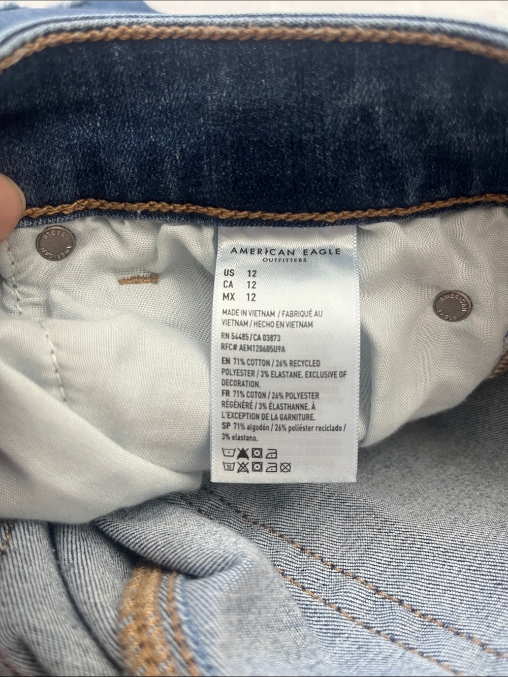American Eagle Skinny Bermuda Jean Shorts Next Level Stretch size 12 - Picture 6 of 6